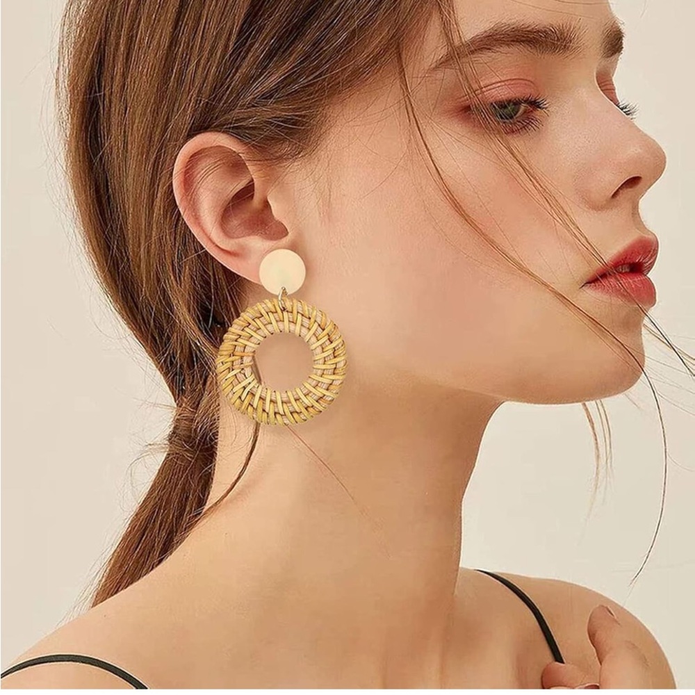 🍂 Gold and Tan Woven Hoop Earrings